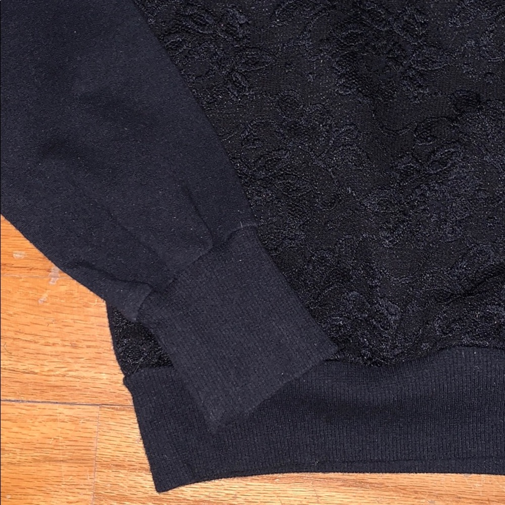 Black sweater - Picture 2 of 4